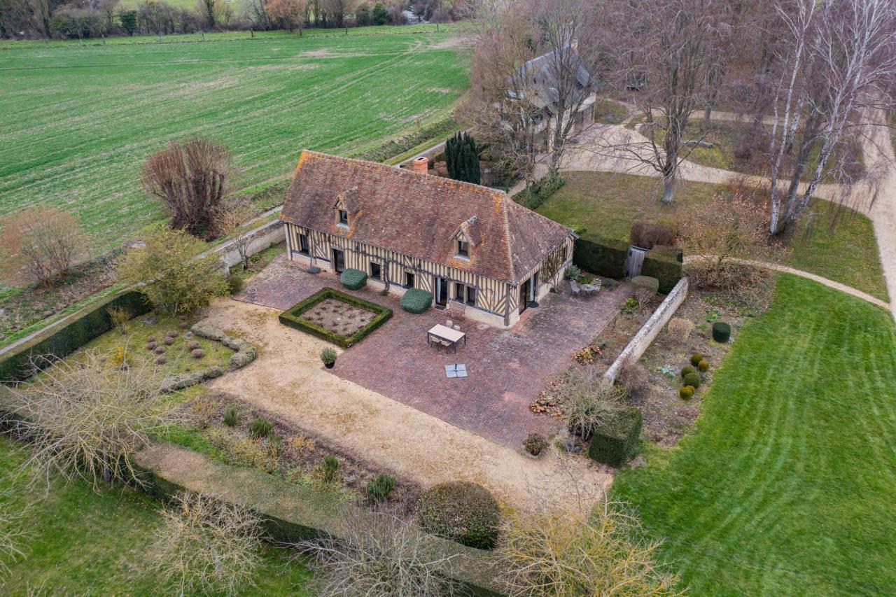 Maison "Jardin Gaillard" Bieville-en-Auge Dış mekan fotoğraf
